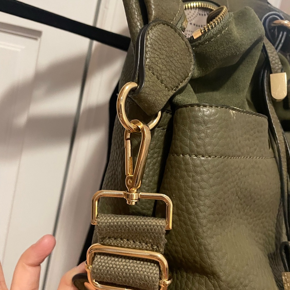 Medium large bag from Moda Luxe in army green - Picture 3 of 7